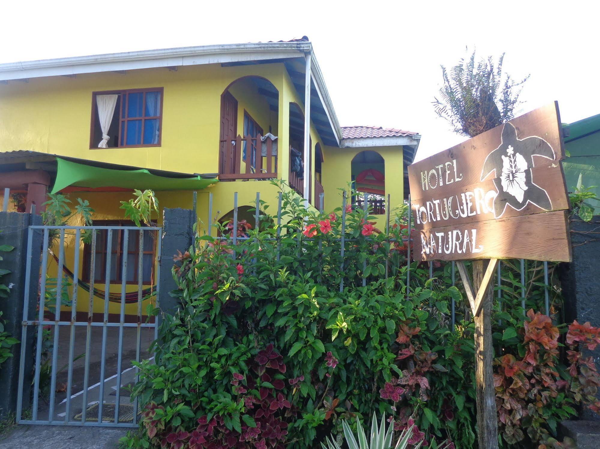 Cabinas Tortuguero Natural Albergue Exterior foto