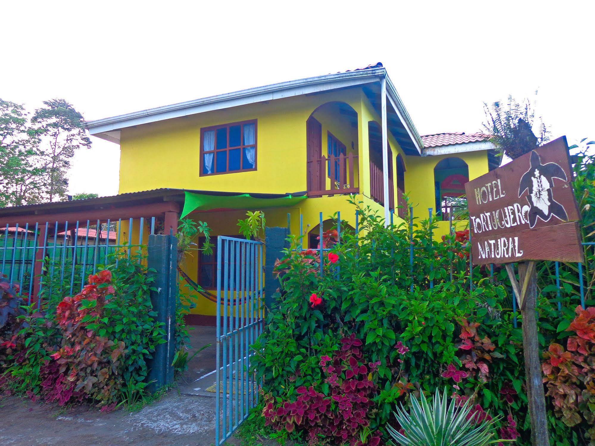 Cabinas Tortuguero Natural Albergue Exterior foto